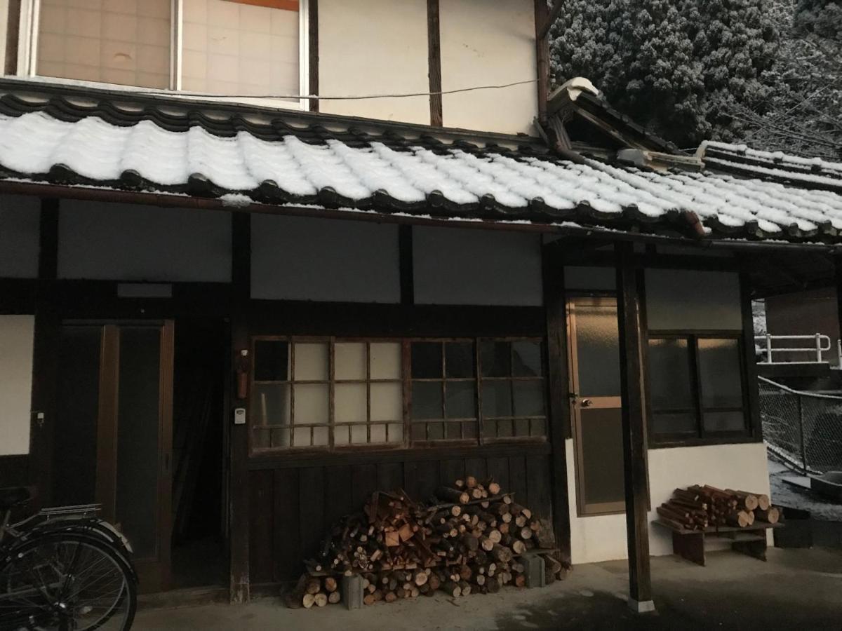 Hotel Yakuno House Fukuchiyama Habitación foto